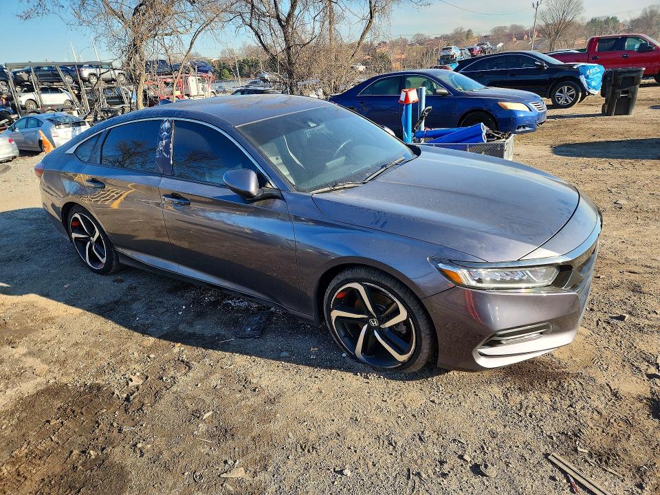 2020 Honda Accord მანქანა იყიდება აუქციონზე, vin: 1HGCV1F33LA013315, აუქციონის ნომერი: 46812496