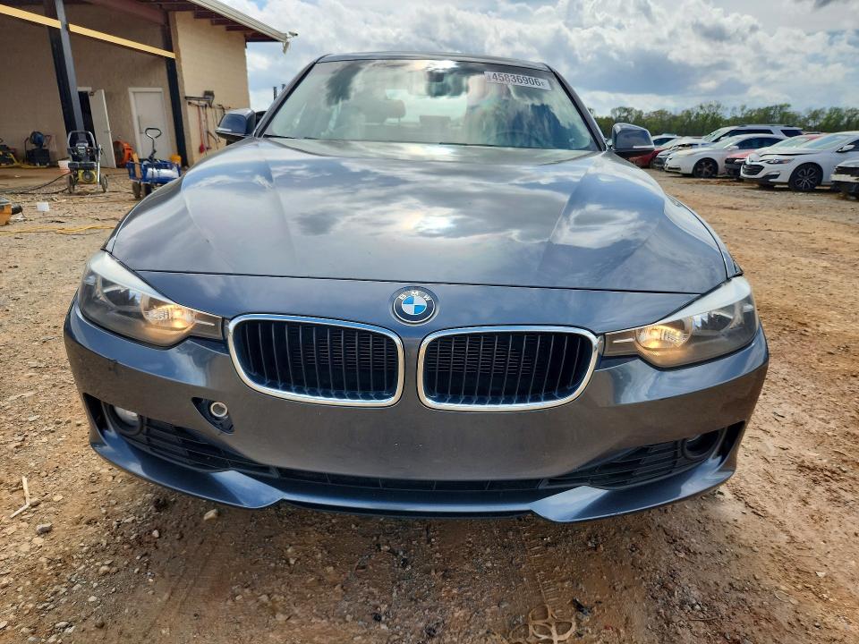 2013 Bmw 328 მანქანა იყიდება აუქციონზე, vin: WBA3A5C55DJ461982, აუქციონის ნომერი: 45836906