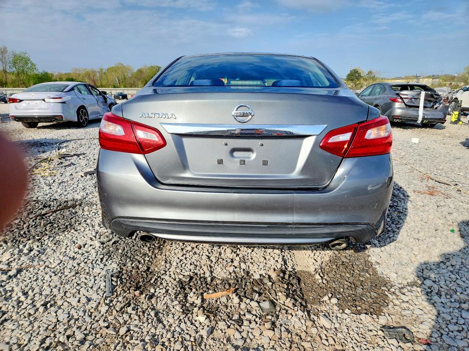 2017 Nissan Altima მანქანა იყიდება აუქციონზე, vin: 1N4AL3AP8HN338257, აუქციონის ნომერი: 47643976
