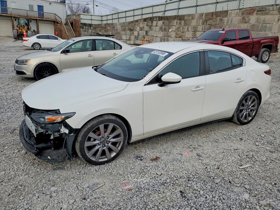 2020 Mazda 3 მანქანა იყიდება აუქციონზე, vin: JM1BPACL1L1171886, აუქციონის ნომერი: 46153996