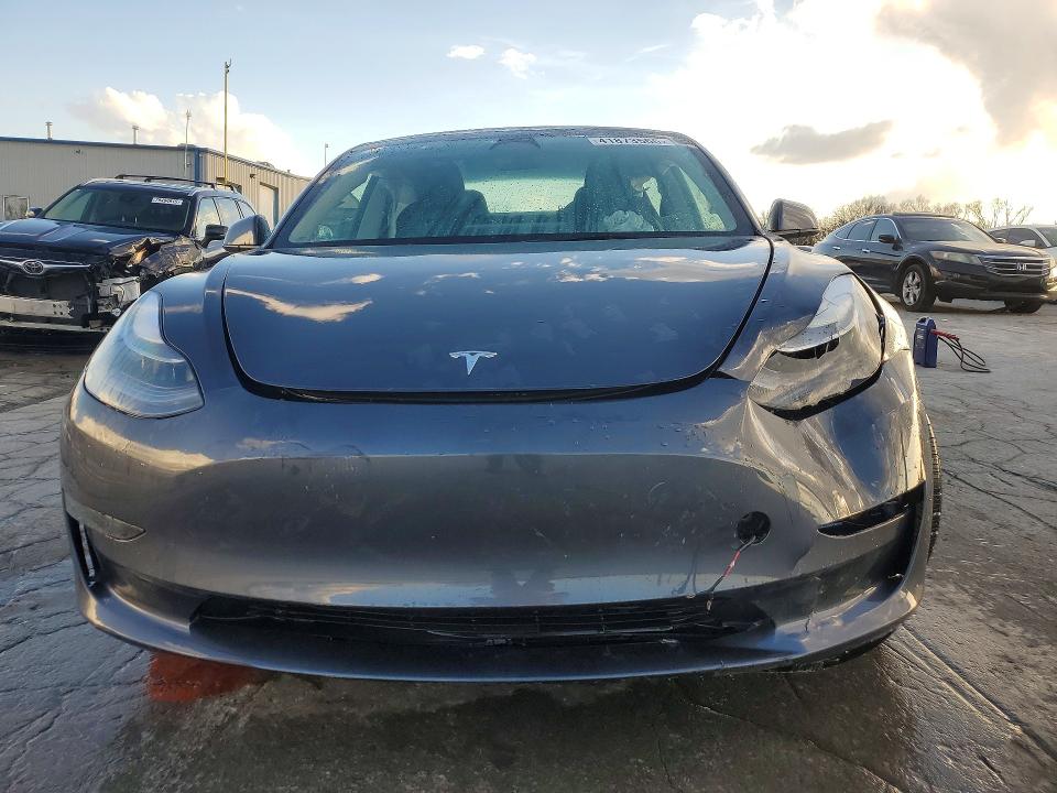 41873566 :رقم المزاد ، 5YJ3E1EA7PF656780 vin ، 2023 Tesla Model 3 مزاد بيع