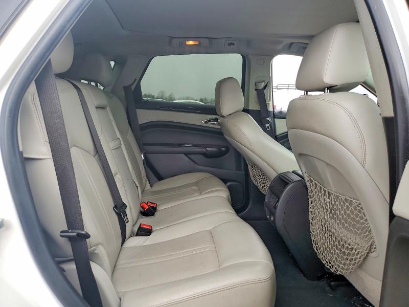 45484746 :رقم المزاد ، 3GYFNEE3XFS581756 vin ، 2015 Cadillac Srx مزاد بيع