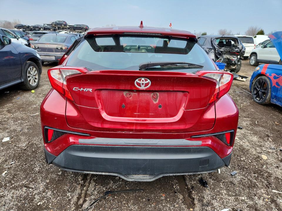 41737516 :رقم المزاد ، NMTKHMBX9JR060486 vin ، 2018 Toyota C-hr مزاد بيع
