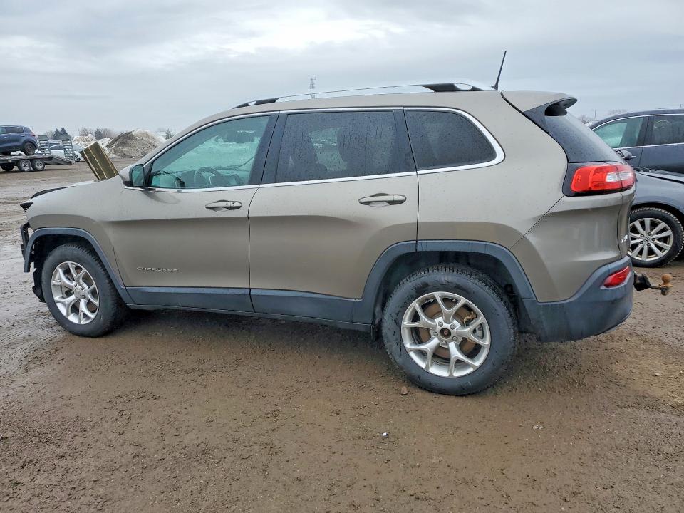 79540545 :رقم المزاد ، 1C4PJMCS4GW276396 vin ، 2016 Jeep Cherokee مزاد بيع