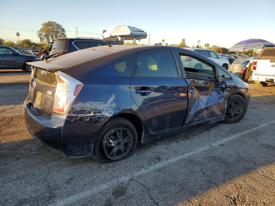 46689756 :رقم المزاد ، JTDKN3DU1F0458454 vin ، 2015 Toyota Prius مزاد بيع