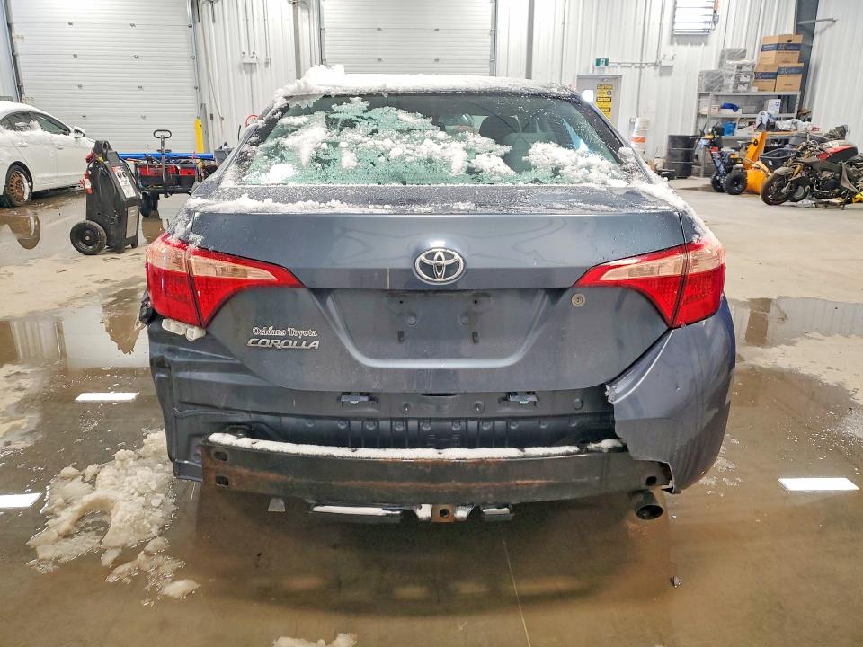 45719246 :رقم المزاد ، 2T1BURHE9JC053823 vin ، 2018 Toyota Corolla مزاد بيع