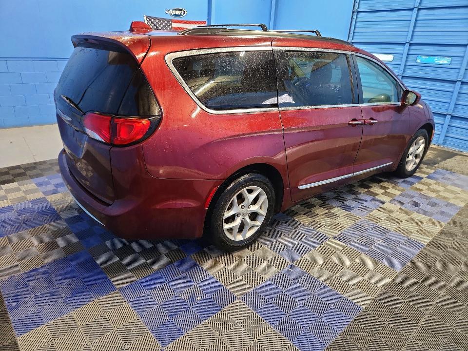 2017 Chrysler Pacifica მანქანა იყიდება აუქციონზე, vin: 2C4RC1BG4HR518354, აუქციონის ნომერი: 45922806