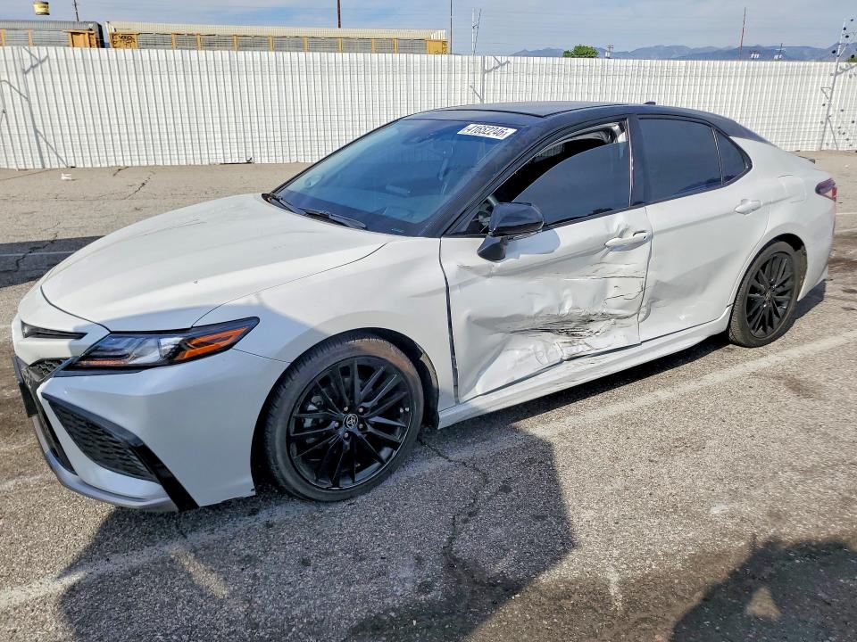 41652246 :رقم المزاد ، 4T1KZ1AK2RU101417 vin ، 2024 Toyota Camry مزاد بيع