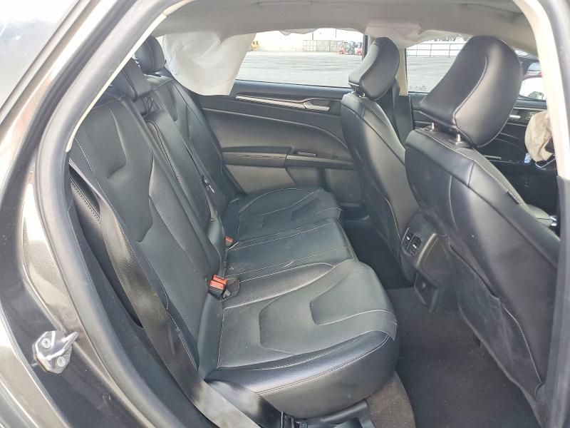 41663746 :رقم المزاد ، 3FA6P0SU8LR261036 vin ، 2020 Ford Fusion مزاد بيع