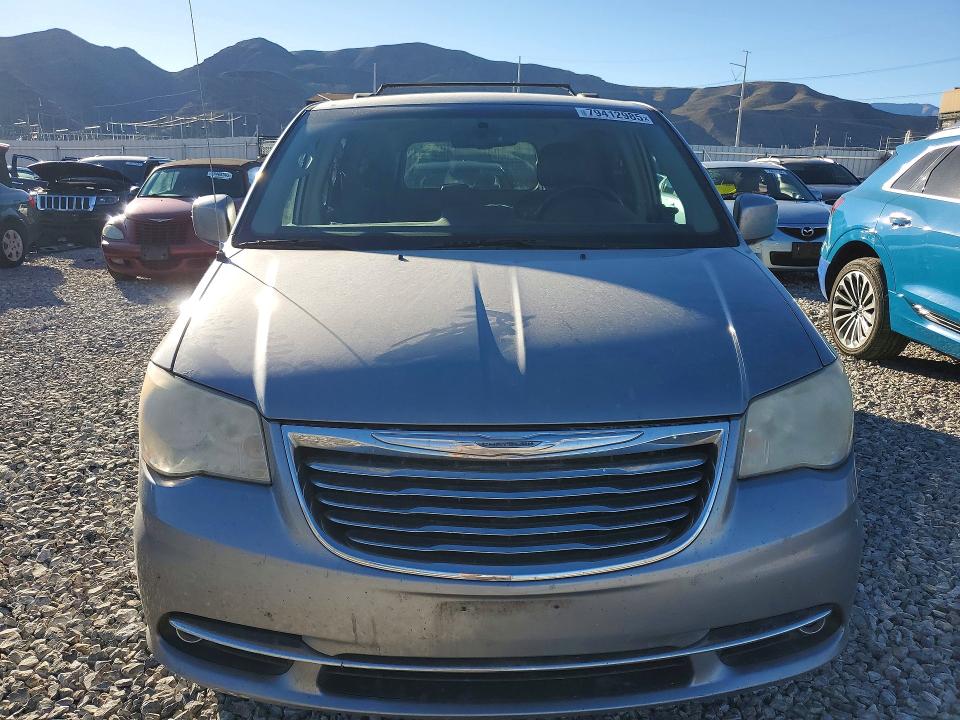 2014 Chrysler Town & Country მანქანა იყიდება აუქციონზე, vin: 2C4RC1BG6ER436136, აუქციონის ნომერი: 79412985