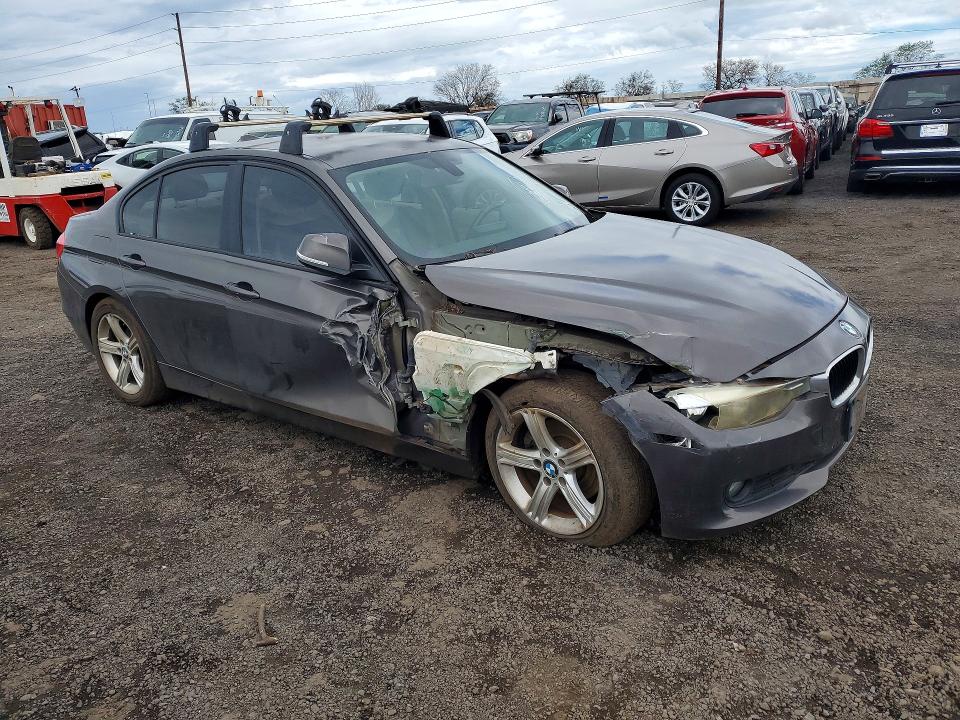 46756696 :رقم المزاد ، WBA3B1C52DK128624 vin ، 2013 Bmw 320 مزاد بيع