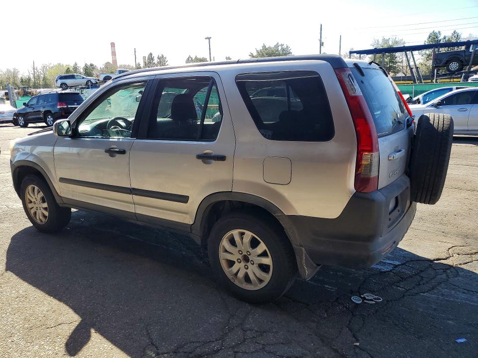 2005 Honda Cr-v მანქანა იყიდება აუქციონზე, vin: JHLRD78805C021163, აუქციონის ნომერი: 47438916