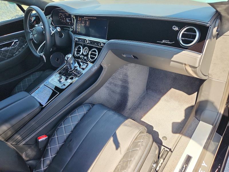 Продаж на аукціоні авто 2024 Bentley Continental, vin: SCBCT2ZG3RC016384, номер лоту: 54156066