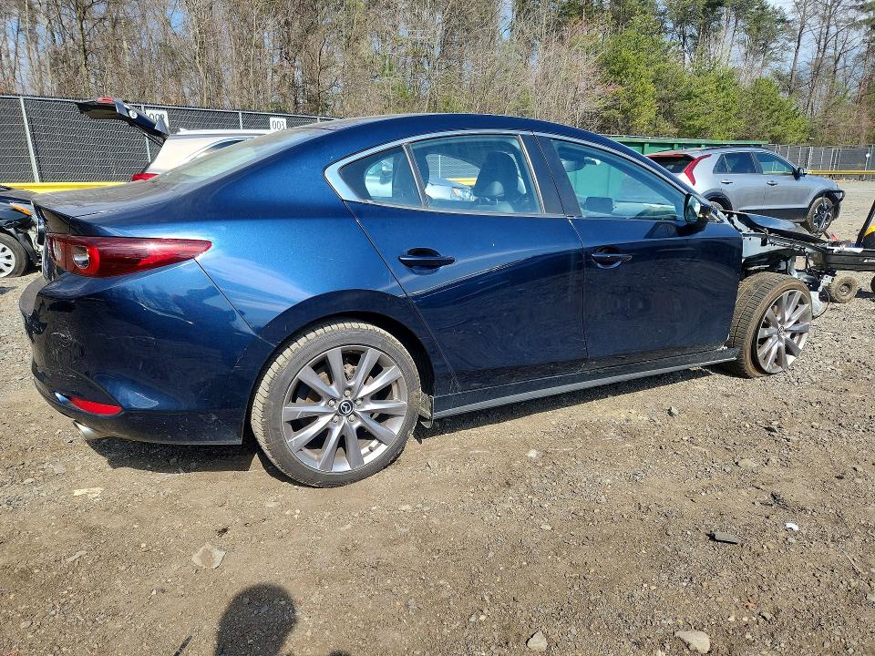 2022 Mazda 3 მანქანა იყიდება აუქციონზე, vin: JM1BPABL5N1502067, აუქციონის ნომერი: 79996275