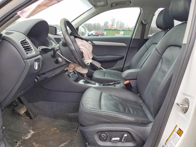 79798215 :رقم المزاد ، WA1ECCFS1HR014630 vin ، 2017 Audi Q3 مزاد بيع