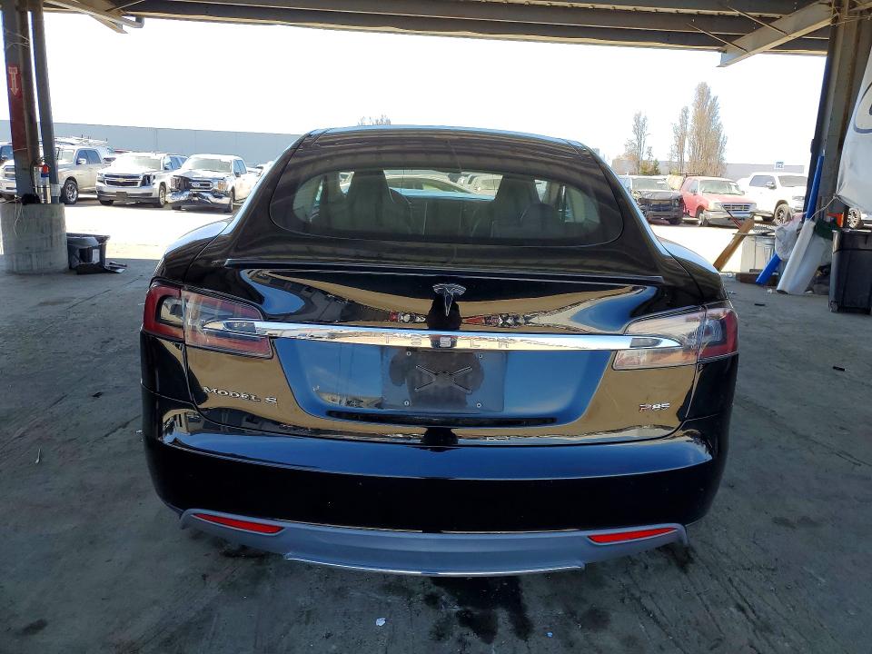 46175316 :رقم المزاد ، 5YJSA1CP8DFP07441 vin ، 2013 Tesla Model S مزاد بيع