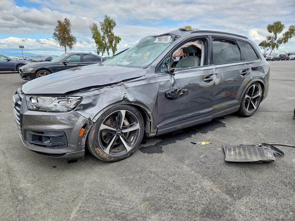 2019 Audi Q7 მანქანა იყიდება აუქციონზე, vin: WA1VAAF73KD019032, აუქციონის ნომერი: 79601195