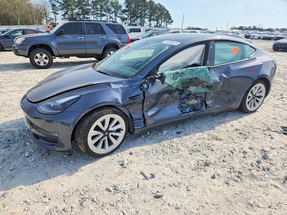 Продажа на аукционе авто 2022 Tesla Model 3, vin: 5YJ3E1EA7NF285942, номер лота: 46528976