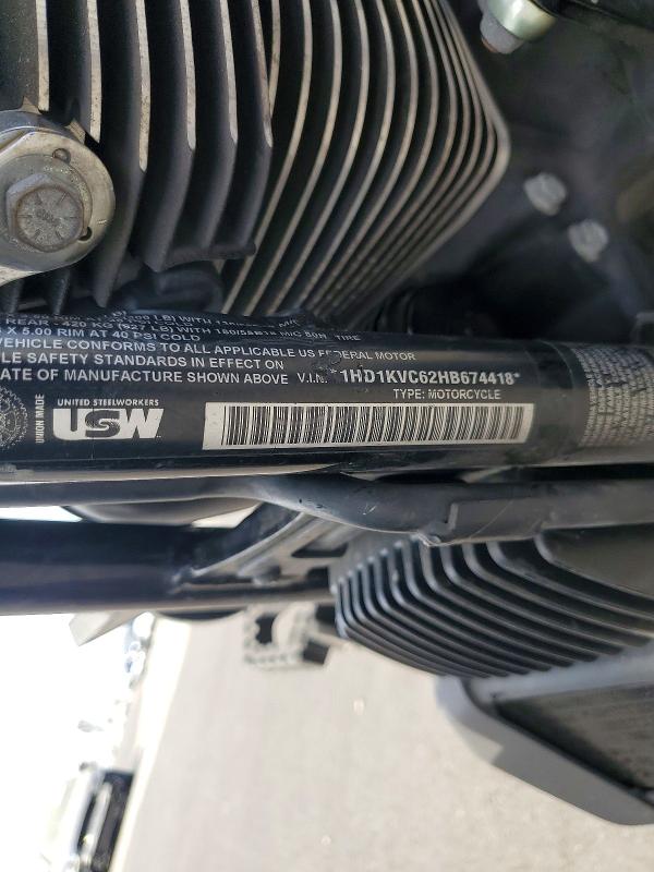 47841146 :رقم المزاد ، 1HD1KVC62HB674418 vin ، 2017 Harley Davidson Flhrxs مزاد بيع