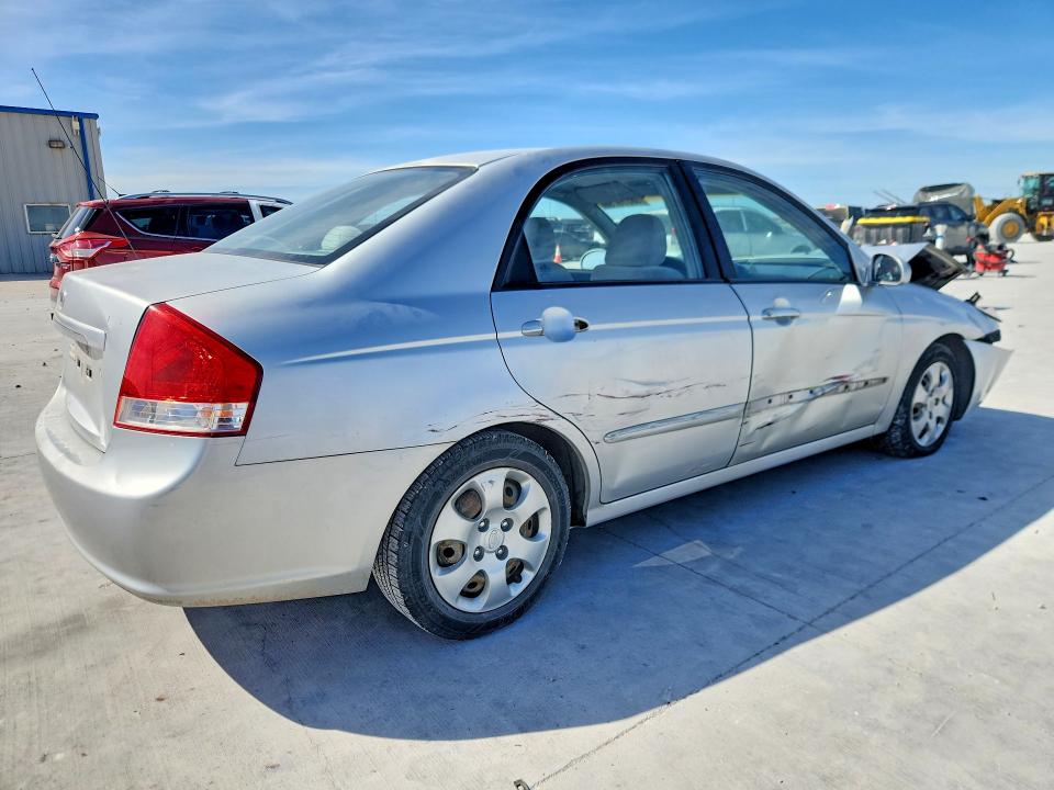 46239886 :رقم المزاد ، KNAFE121275418433 vin ، 2007 Kia Spectra مزاد بيع