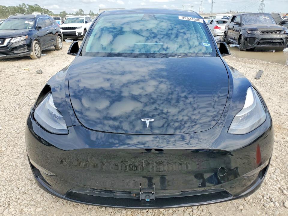Продажа на аукционе авто 2022 Tesla Model Y, vin: 7SAYGDEF4NF454587, номер лота: 42024006