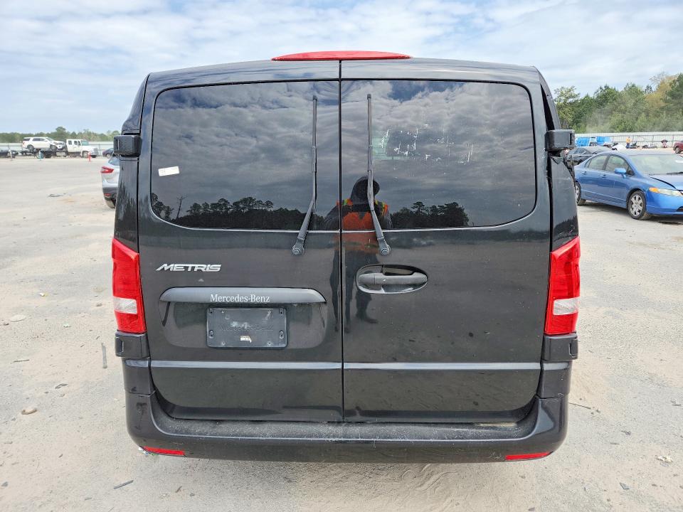 47397216 :رقم المزاد ، WD4PG2EE6J3348949 vin ، 2018 Mercedes-benz Metris مزاد بيع