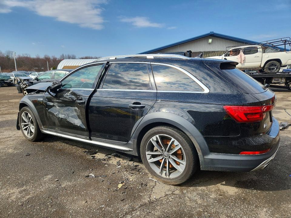 Продажа на аукционе авто 2017 Audi A4, vin: WA19NAF44HA164943, номер лота: 47405936