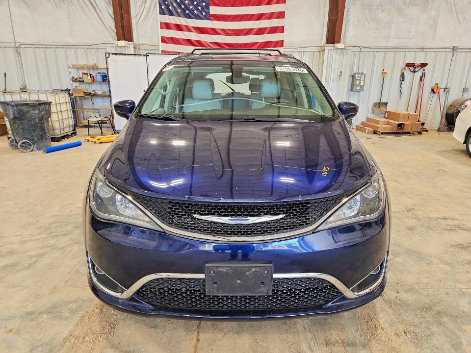 Продажа на аукционе авто 2017 Chrysler Pacifica, vin: 2C4RC1BGXHR691831, номер лота: 41985026
