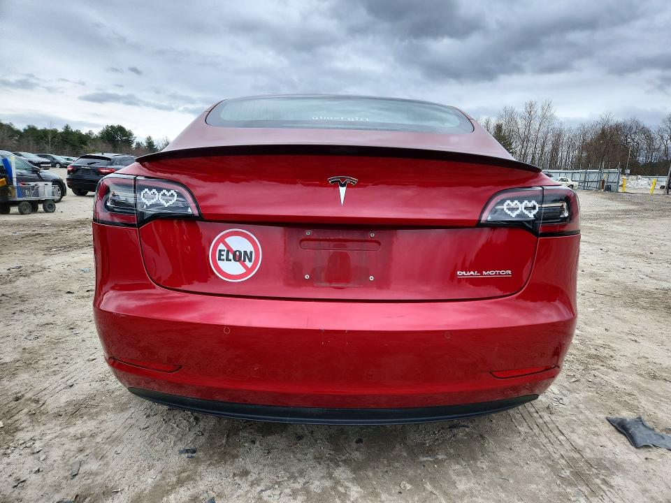 46298676 :رقم المزاد ، 5YJ3E1EB9JF074745 vin ، 2018 Tesla Model 3 مزاد بيع
