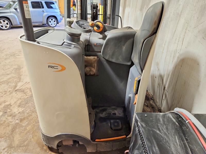 45985666 :رقم المزاد ، 1A467637 vin ، 2018 Crown Rc5535-35 مزاد بيع