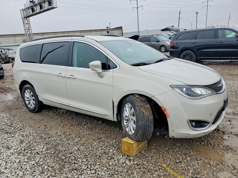 Продажа на аукционе авто 2017 Chrysler Pacifica, vin: 2C4RC1BG7HR598281, номер лота: 79989365
