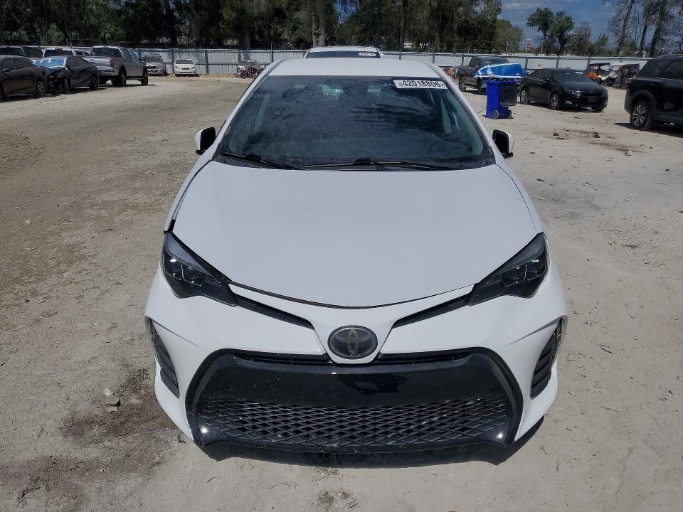 2018 Toyota Corolla მანქანა იყიდება აუქციონზე, vin: 5YFBURHE3JP798955, აუქციონის ნომერი: 42018806