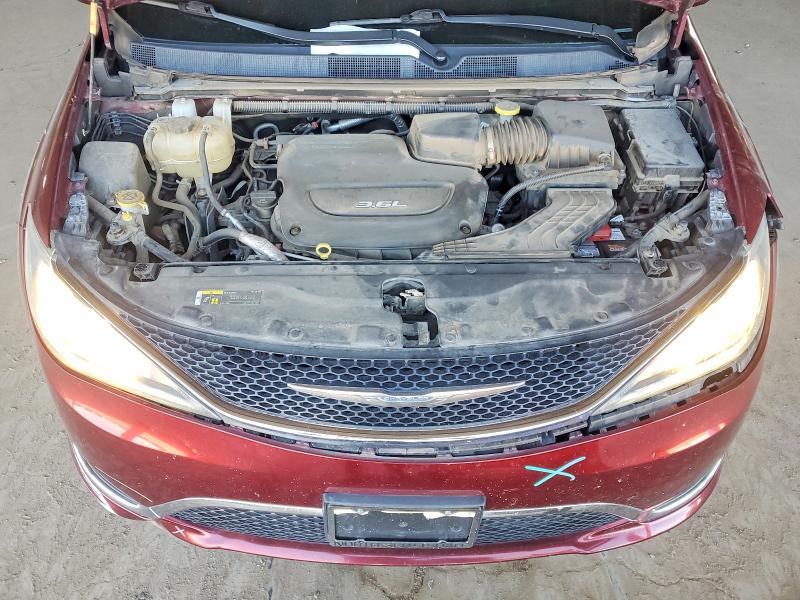 47570796 :رقم المزاد ، 2C4RC1BG4JR110118 vin ، 2018 Chrysler Pacifica مزاد بيع