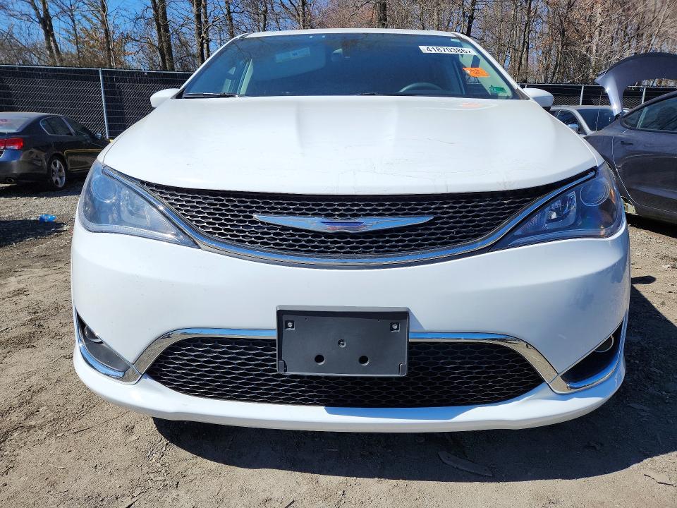 41870386 :رقم المزاد ، 2C4RC1BG5HR782134 vin ، 2017 Chrysler Pacifica مزاد بيع