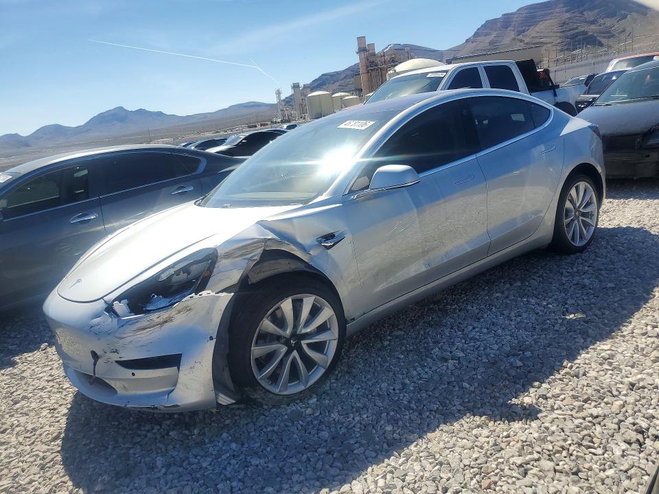 Продаж на аукціоні авто 2018 Tesla Model 3, vin: 5YJ3E1EA1JF007872, номер лоту: 46381106
