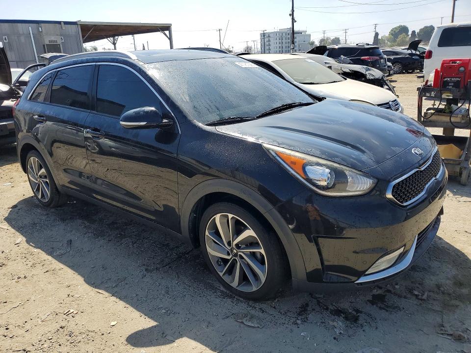 47781226 :رقم المزاد ، KNDCE3LC5H5079718 vin ، 2017 Kia Niro مزاد بيع