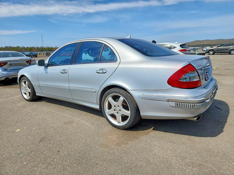 Продажа на аукционе авто 2007 Mercedes-benz E-class, vin: WDBUF87X47B121225, номер лота: 48203276