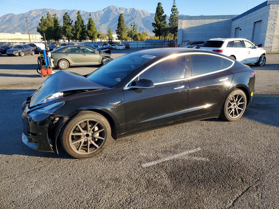 2020 Tesla Model 3 მანქანა იყიდება აუქციონზე, vin: 5YJ3E1EA9LF804731, აუქციონის ნომერი: 46585586