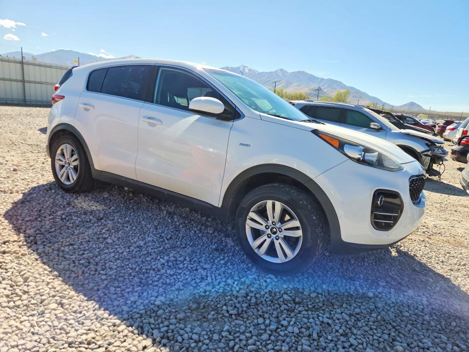 47539166 :رقم المزاد ، KNDPMCAC7H7238511 vin ، 2017 Kia Sportage مزاد بيع