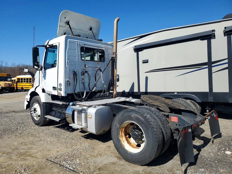 2019 Volvo Vnr მანქანა იყიდება აუქციონზე, vin: 4V4W19DF4KN217894, აუქციონის ნომერი: 79579445