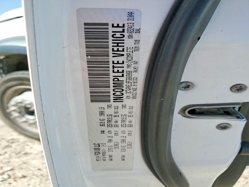 46015346 :رقم المزاد ، 3C7WRNEL8FG602068 vin ، 2015 Ram 5500 مزاد بيع