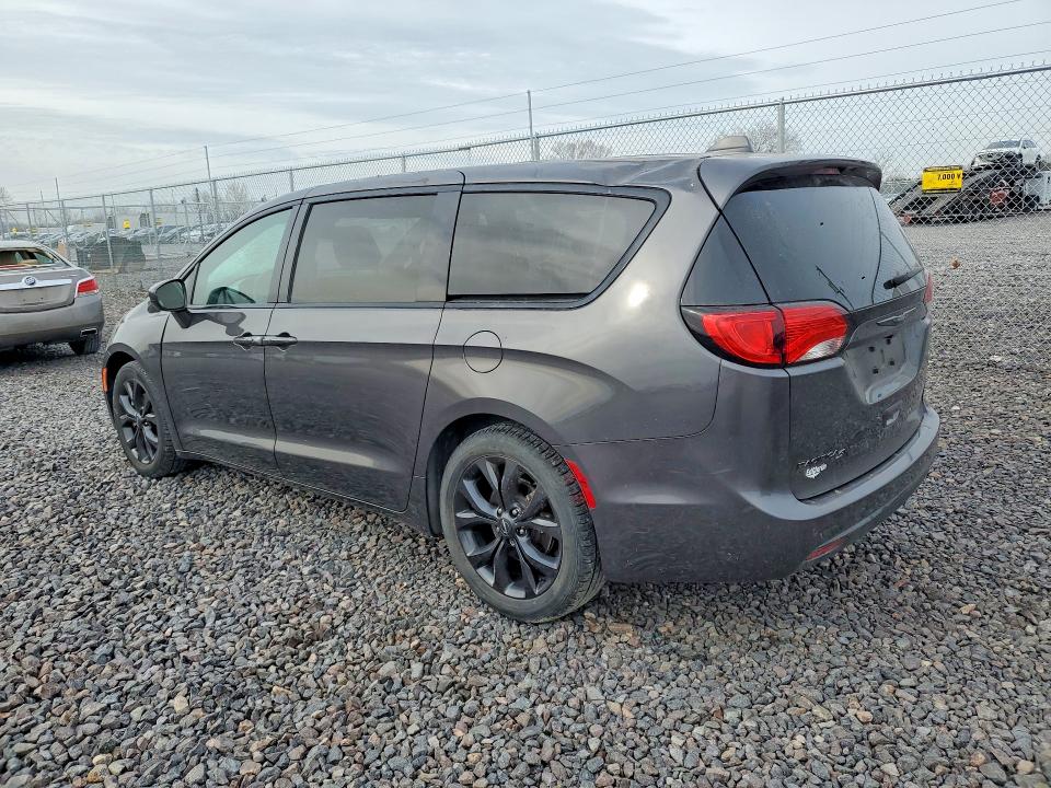2020 Chrysler Pacifica მანქანა იყიდება აუქციონზე, vin: 2C4RC1FG3LR223748, აუქციონის ნომერი: 46921146