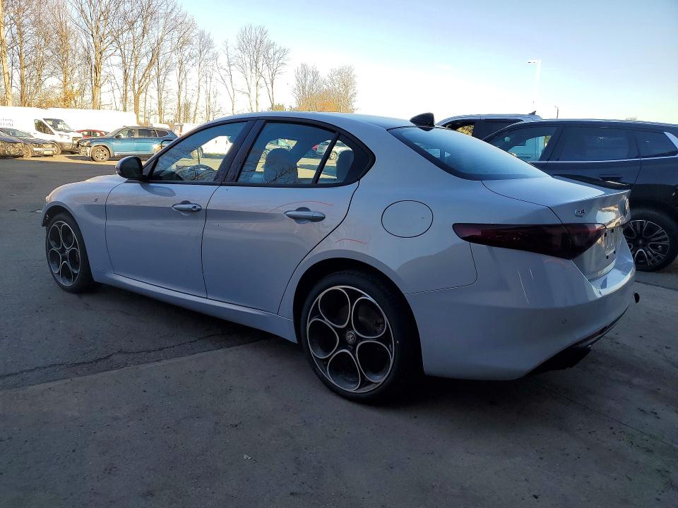 79556005 :رقم المزاد ، ZARFANBN0N7656751 vin ، 2022 Alfa Romeo Giulia مزاد بيع