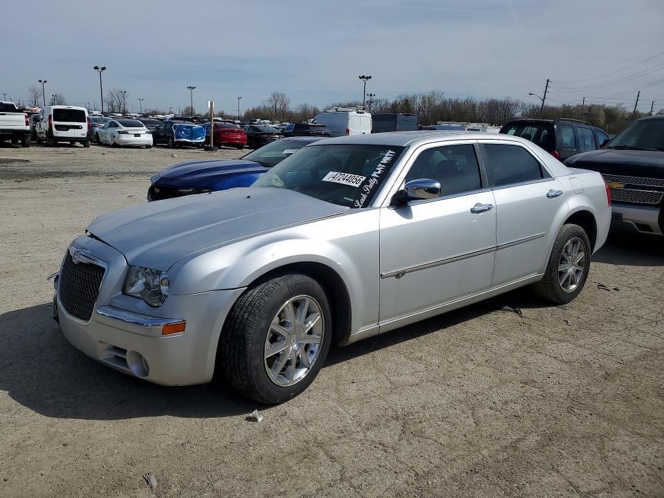 2010 Chrysler 300c მანქანა იყიდება აუქციონზე, vin: 2C3CK6CTXAH181805, აუქციონის ნომერი: 47244056
