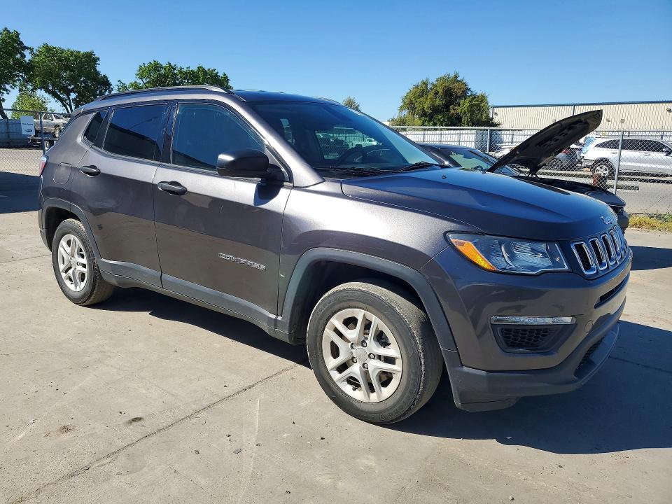 46689156 :رقم المزاد ، 3C4NJCAB4HT661288 vin ، 2017 Jeep Compass مزاد بيع