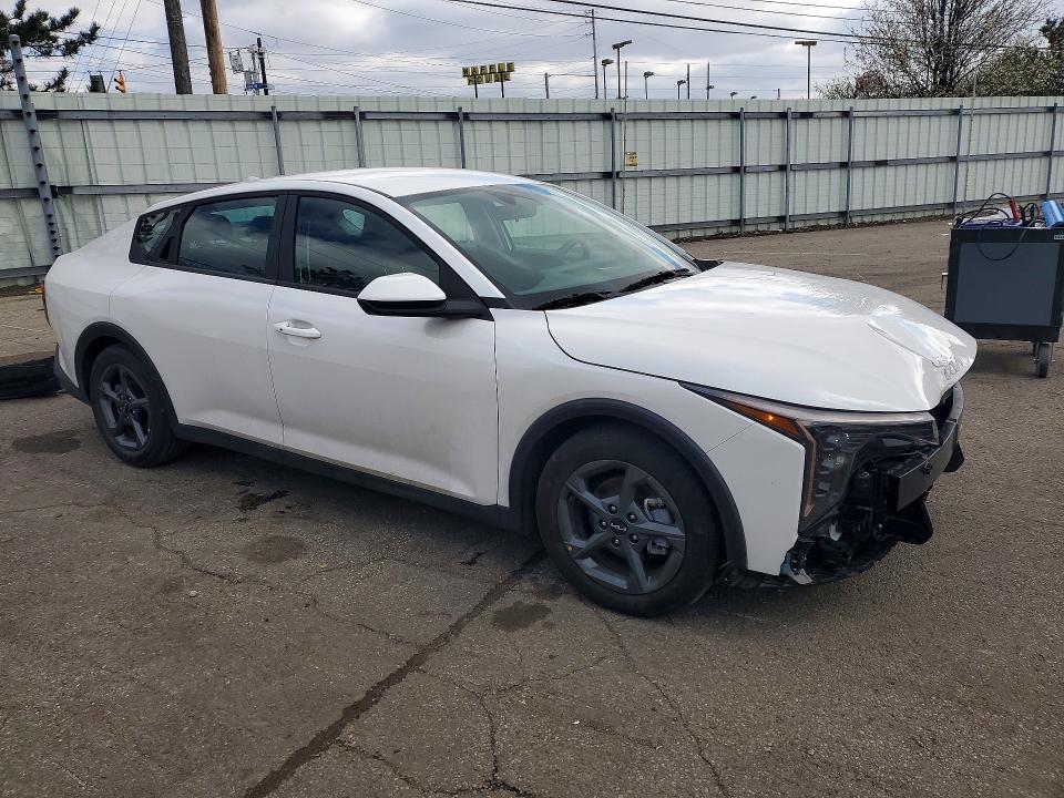 Продажа на аукционе авто 2025 Kia K4, vin: 3KPFT4DE0SE127078, номер лота: 48051816
