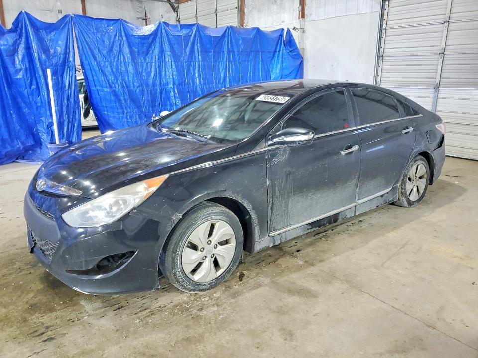 2015 Hyundai Sonata Hybrid მანქანა იყიდება აუქციონზე, vin: KMHEC4A49FA122201, აუქციონის ნომერი: 45551756