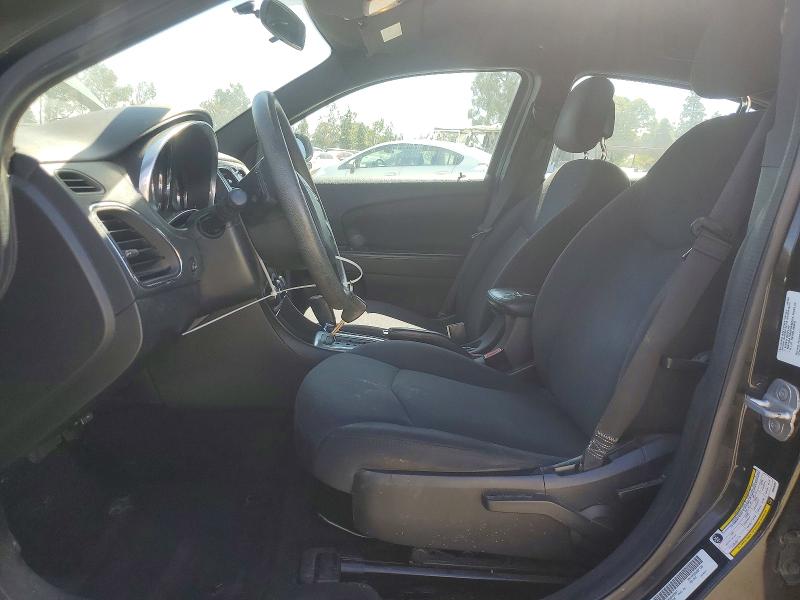 2013 Chrysler 200 მანქანა იყიდება აუქციონზე, vin: 1C3CCBAB8DN639997, აუქციონის ნომერი: 46058296
