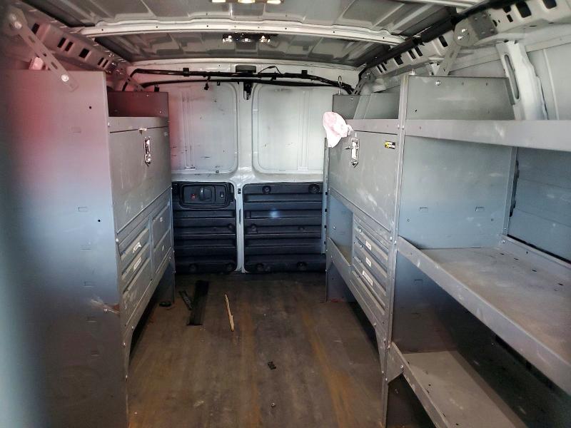 47143856 :رقم المزاد ، 1GCWGAFP4K1164395 vin ، 2019 Chev Express G2500 مزاد بيع