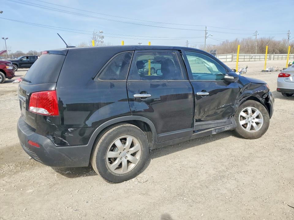 62565486 :رقم المزاد ، 5XYKT3A15DG363631 vin ، 2013 Kia Sorento مزاد بيع